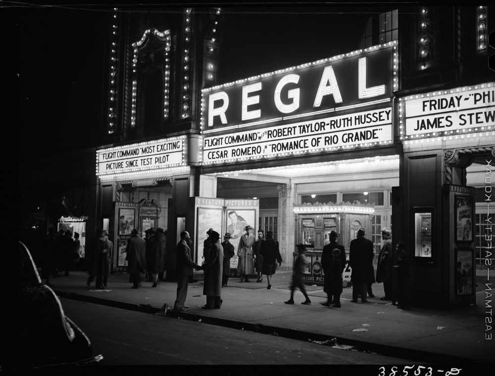 Movie theater. Southside, Chicago, Illinois by Russell Lee, 1941, Prints & Photographs Division, Library of Congress, LC-USF34-038553-D .